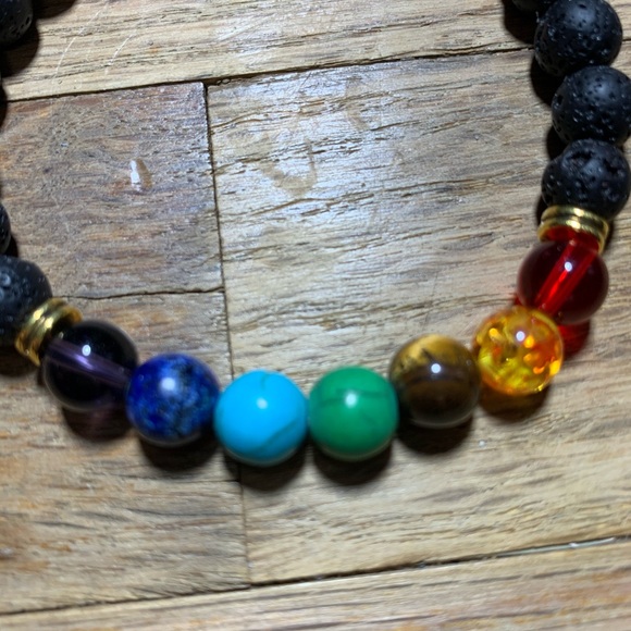 7 chakra healing beaded bracelet lava stone NEW - Picture 6 of 8